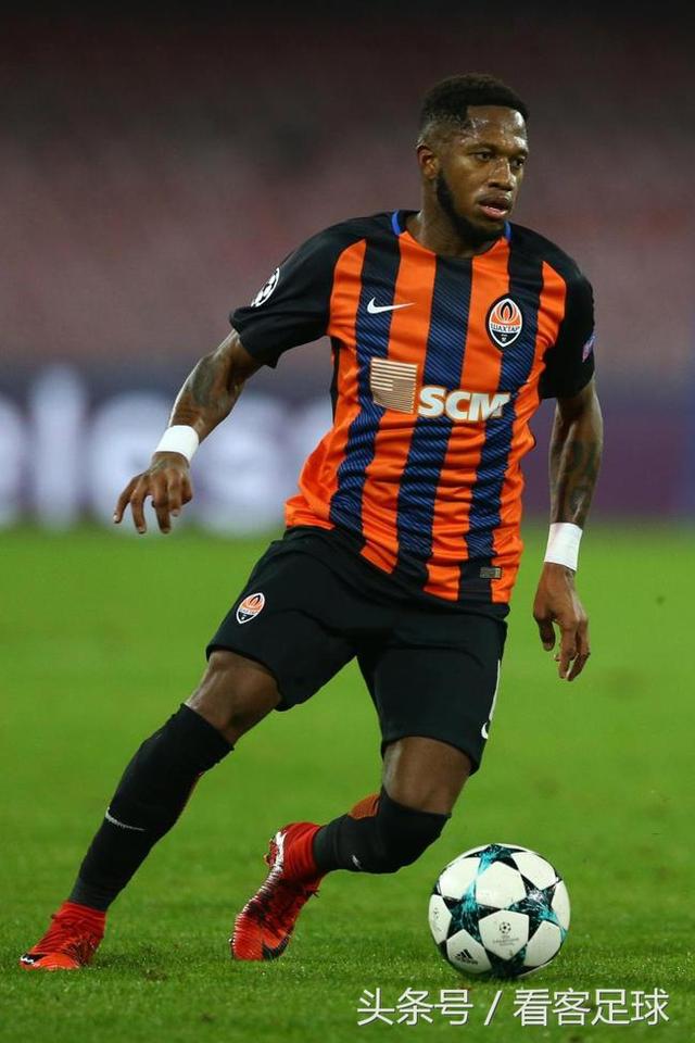  尼斯中场组织调度有方掌控比赛节奏取胜